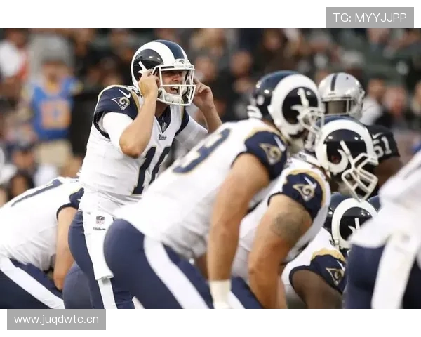 阿尔丰索·戴维斯本赛季攻防表现持续提升解析