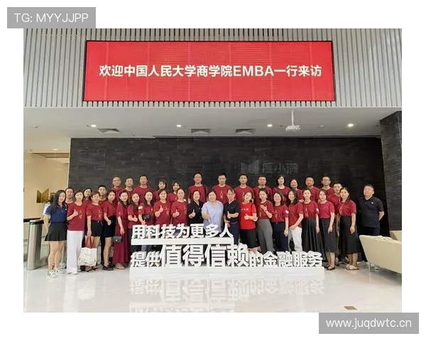 谌利军训练场上就像哑巴，场下朋友圈却豪翻天这差距也太大了吧？